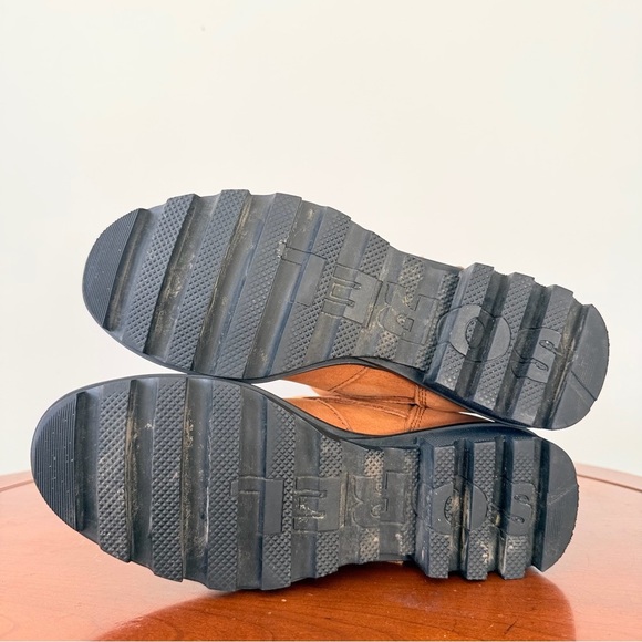 Sorel Women’s Phoenix Moto Cozy Waterproof Leather Winter Boot | US 6.5 - Picture 7 of 10